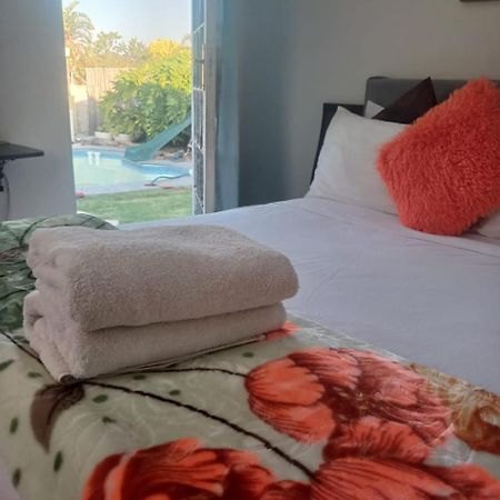 Gh Redpillars Double Ensuite Rooms With Private Entrance Port Elizabeth Exterior photo